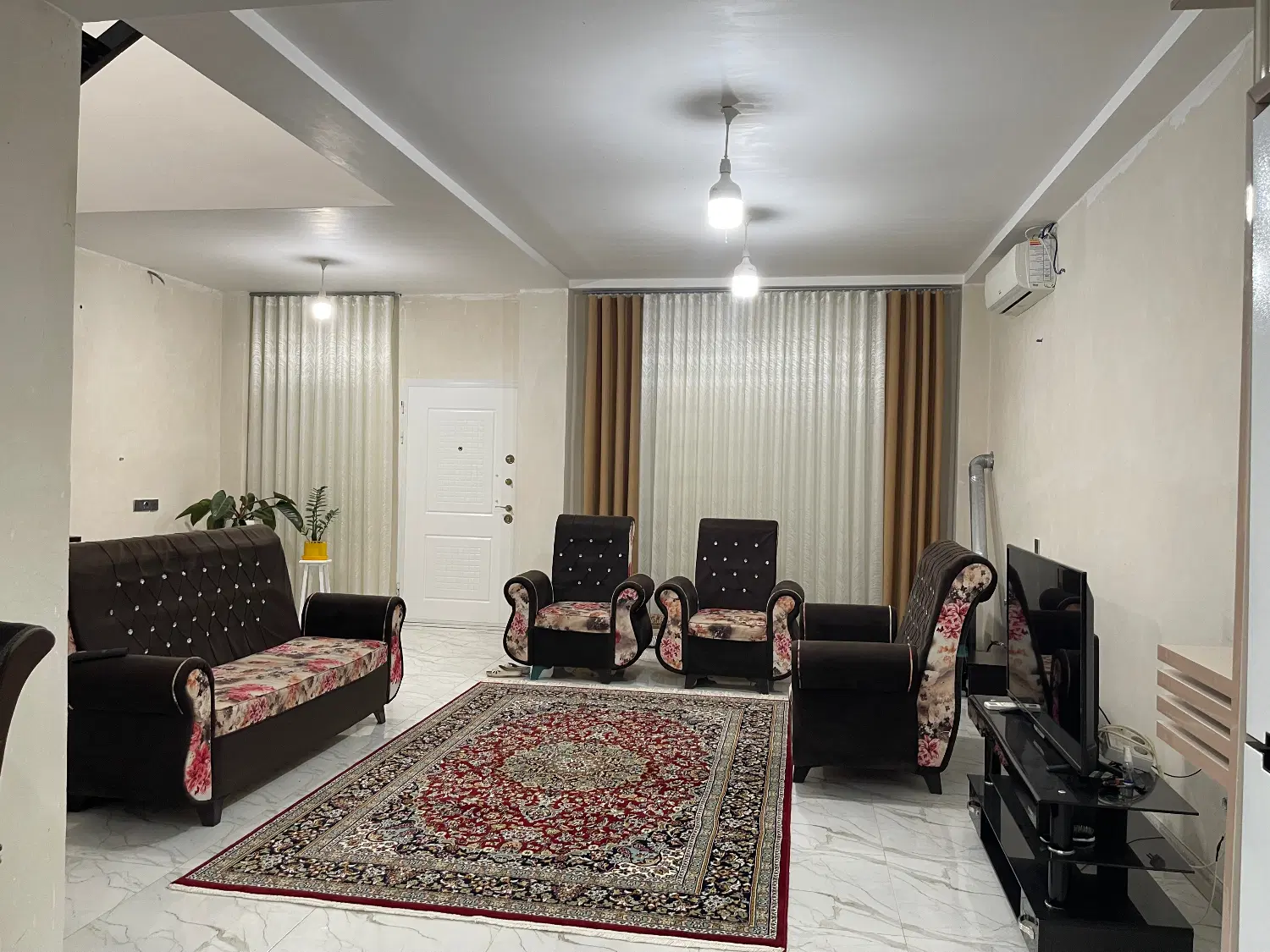 اجاره روزانه ویلا دربست تک خواب