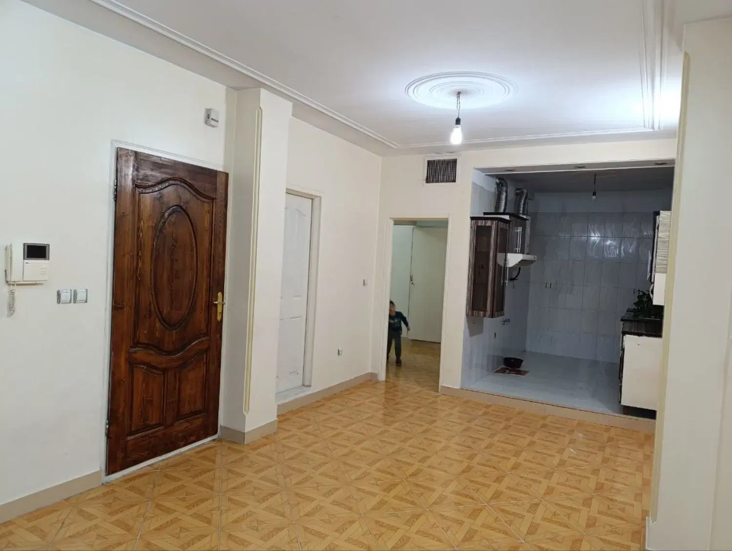 آپارتمان ۵۳ متری تک واحدی