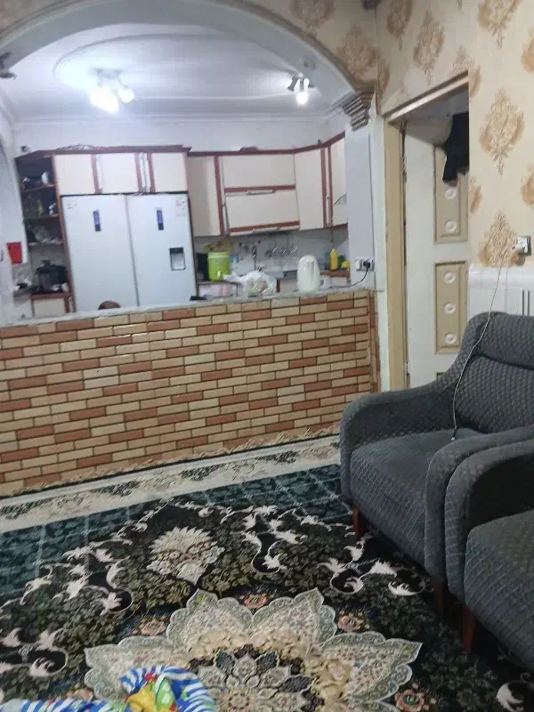 ویلایی یک خوابه وطبقه بالا پارکینگ دار دوخوابه
