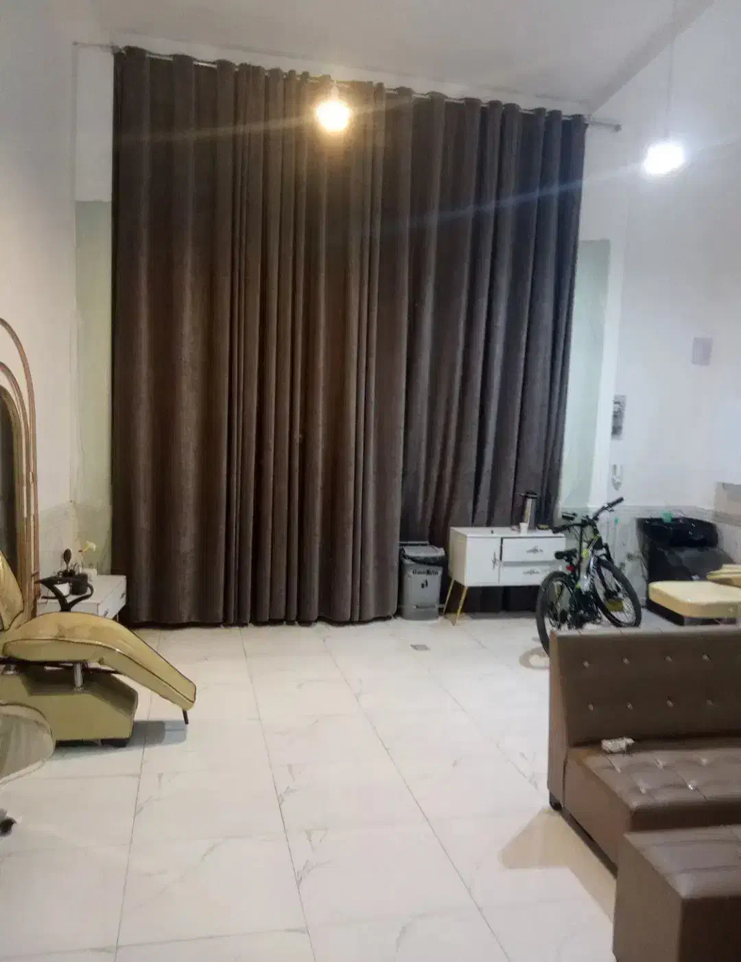 مغازه ۵۰متری در خیابان ۱۶متری میرزا بهمن