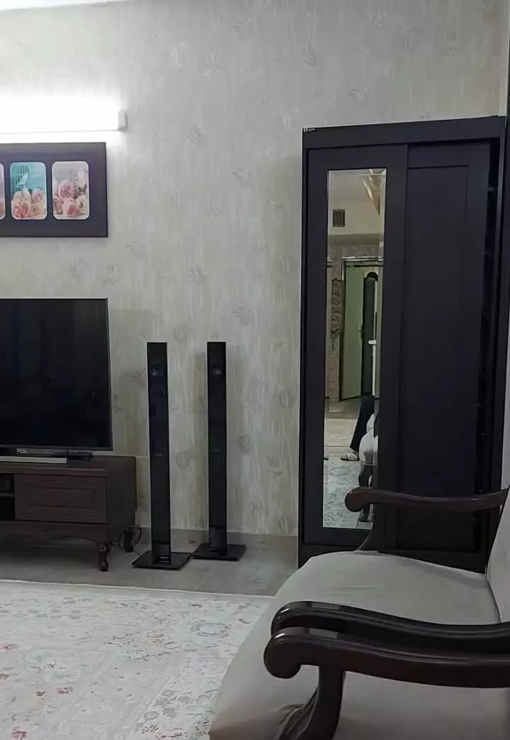 آپارتمان ۹۲متری فول بازسازی شده  سال ساخت ۱۳۹۰