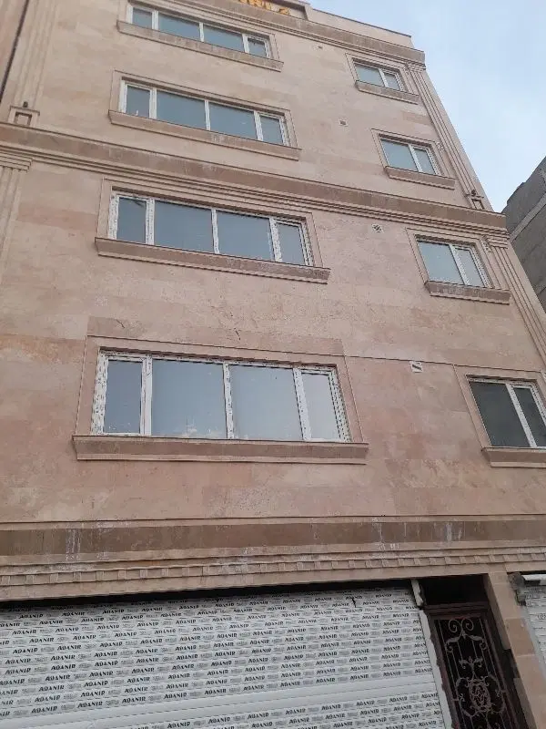 واحد ۹۶ متر ک_و_ث_ر  بلوک ۱۲