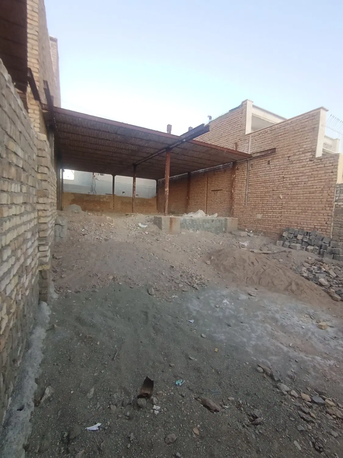 فروش ملک دوکله نیمه‌ ساخت _نور علیبیک_ اسکلت فلزی
