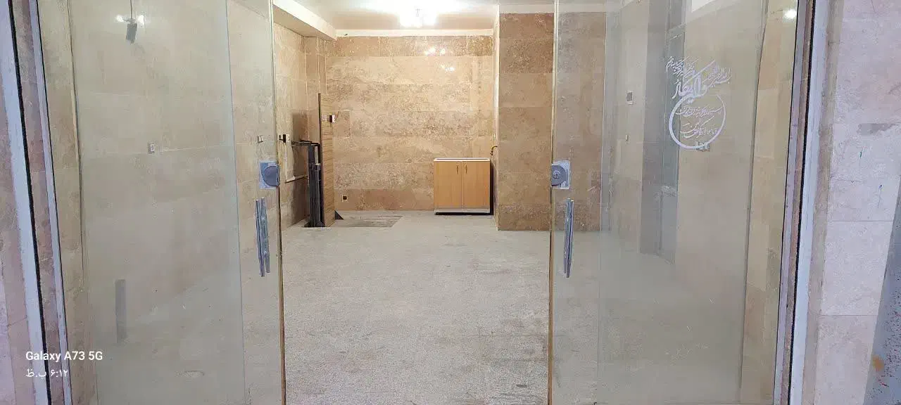 اجاره مغازه ۲۵ متری و زیر زمین ۶۵ متری