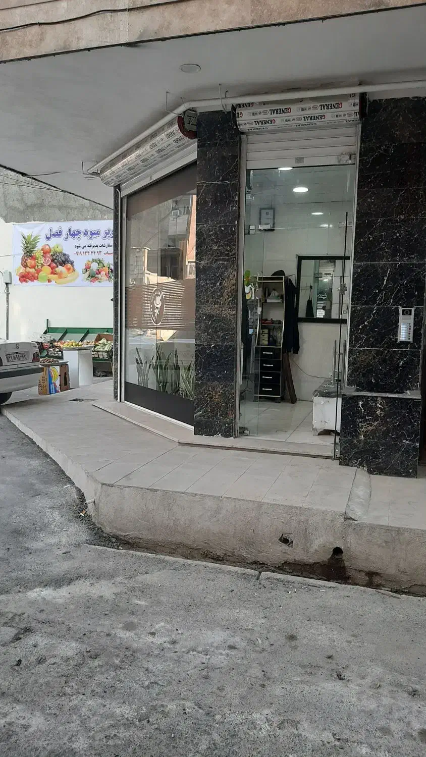 مغازه 10متری شیک ملکیت سر چهارراه