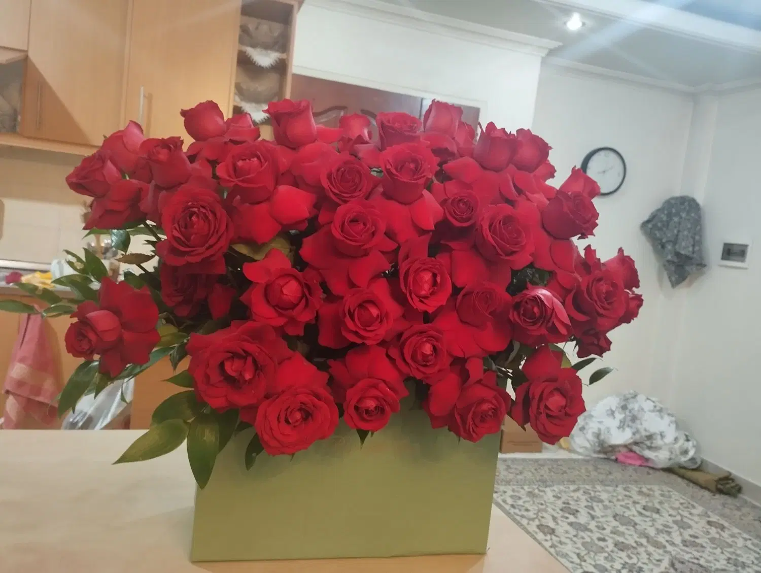یک باب مغازه با ملکیت وسرقفلی 65متربرخیابان اصلی