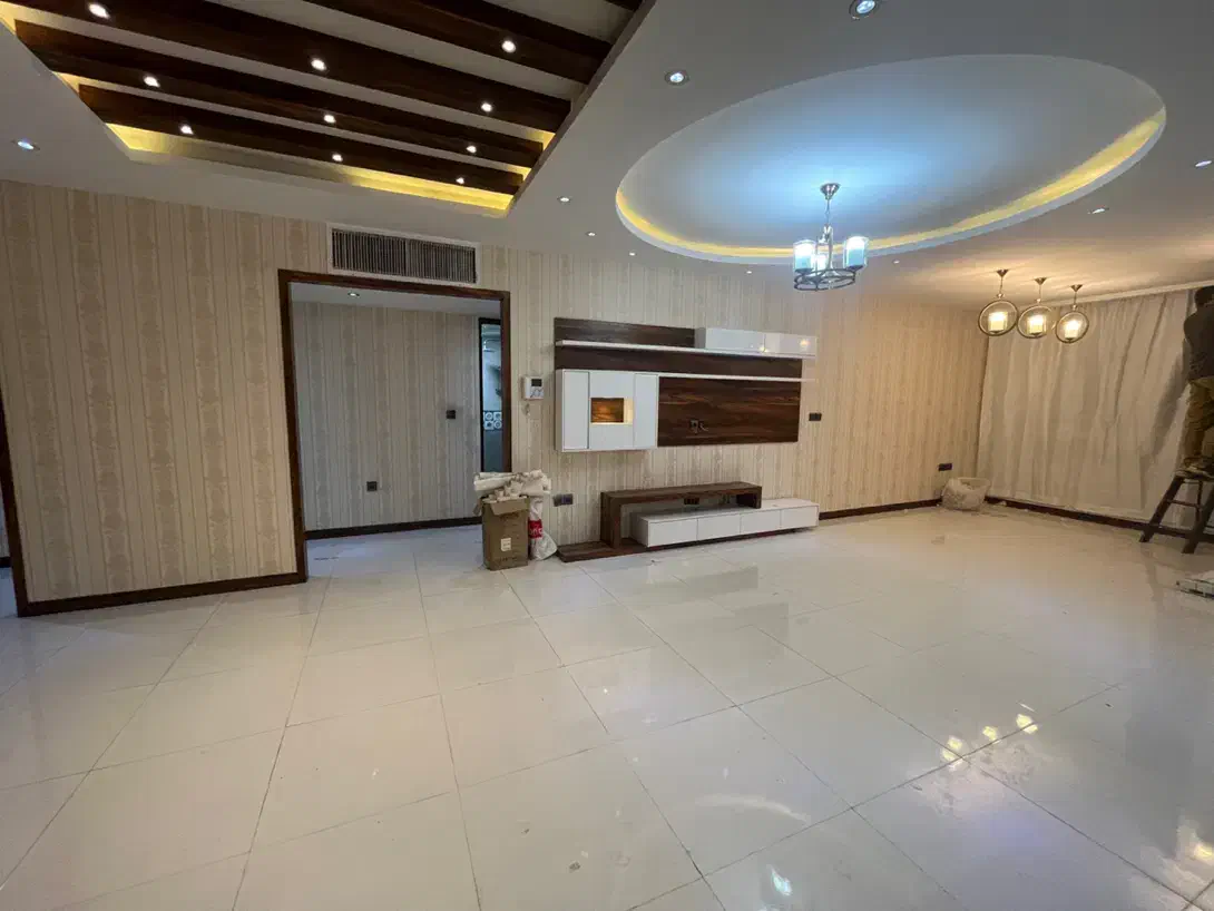 فروش آپارتمان ۳خوابه ۲۰۰متری