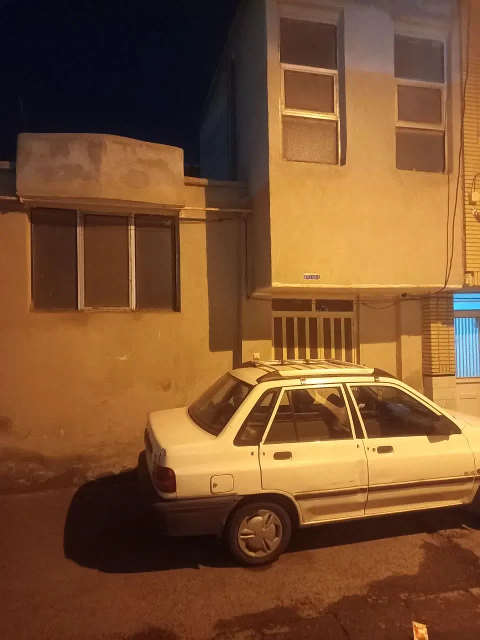 ویلایی ۶۰ متر دربست