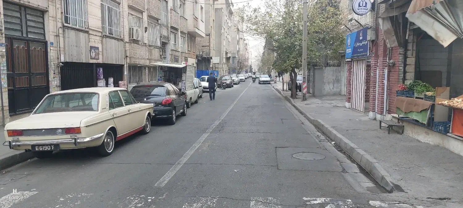 ویلایی _مالک هستم_شادمان_ بر خیابان نیک روش