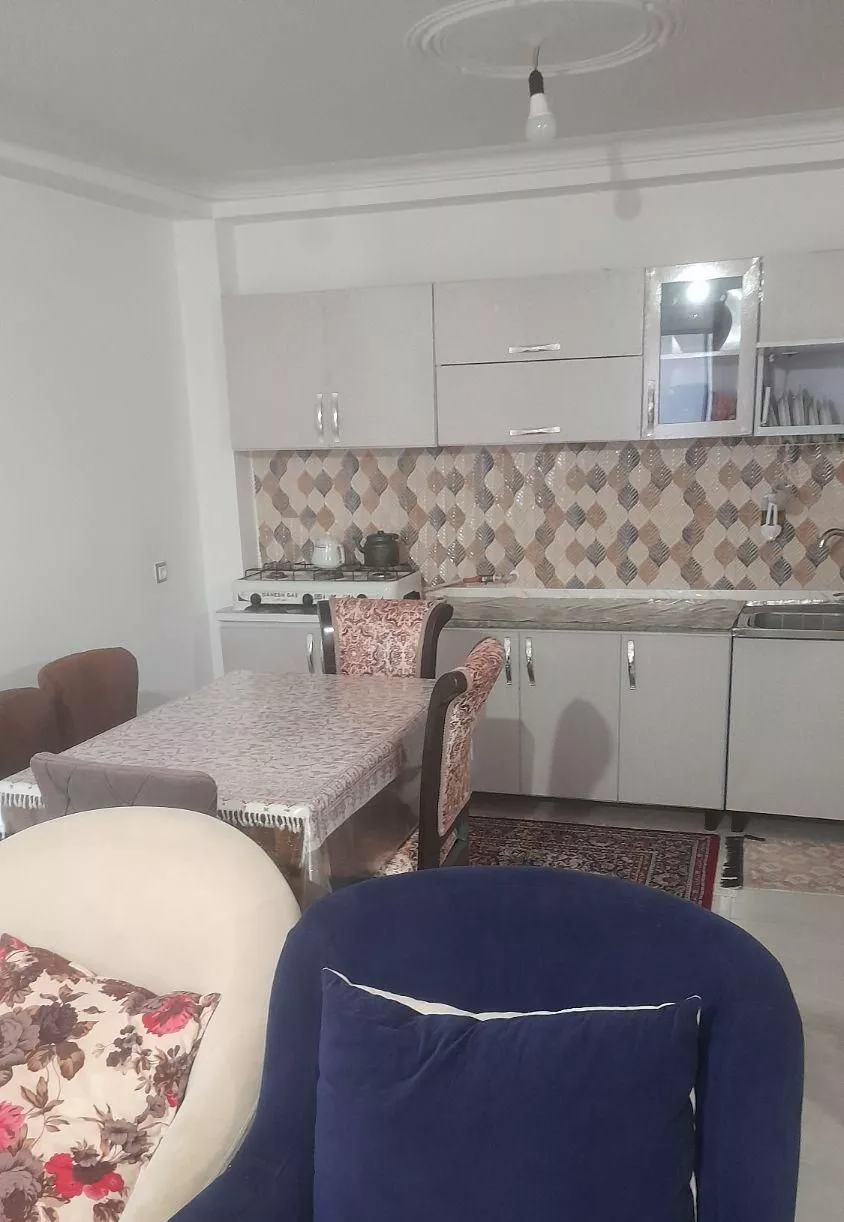ویلا حیاط دار۹۰متری