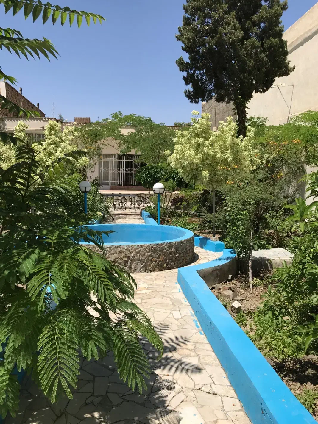 فروش پلاک جنوبی خیابان آذر ۵ ارتفاع عرض ۱۶_۷۰