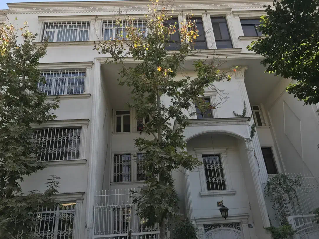 121 متر جردن 2 خواب فروشی