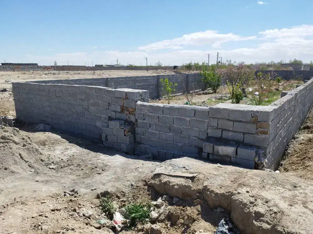 ۴۰۰ متر باغچه در بهترین جای ملارد ویلا_سند تک‌برگ