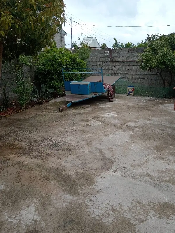 ویلا قدیمی قابل سکونت ساحلی