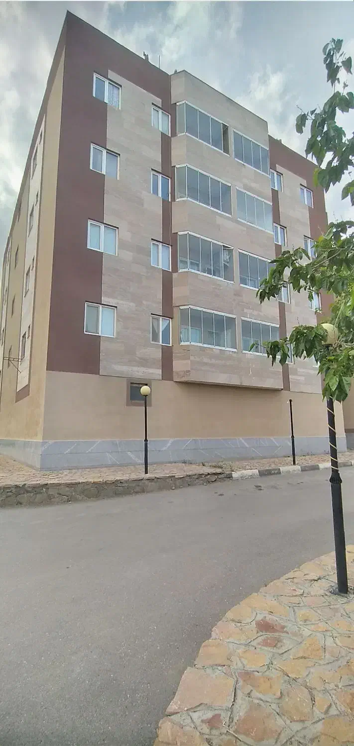 اپارتمان دوخوابه_اسانسور_پارکینگ_انباری