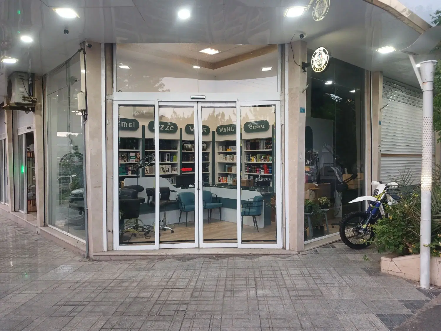 مغازه اجاره ای ۶۰ متری