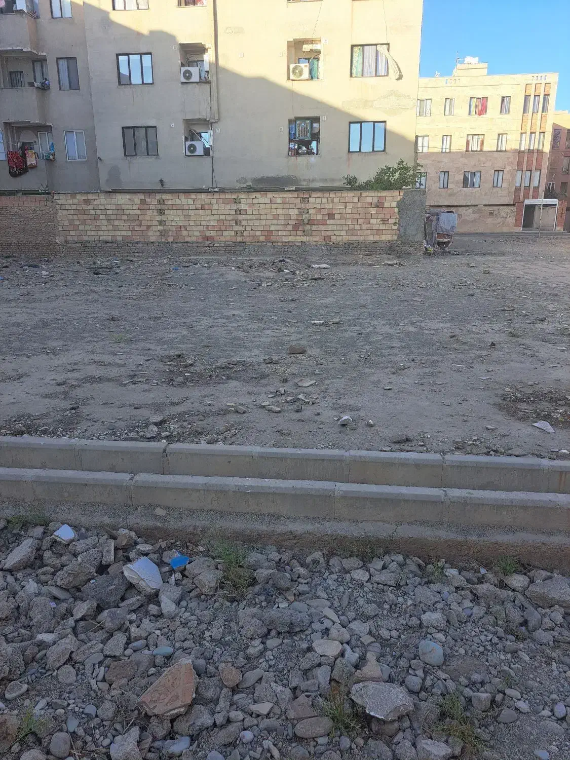 زمین 160 متری