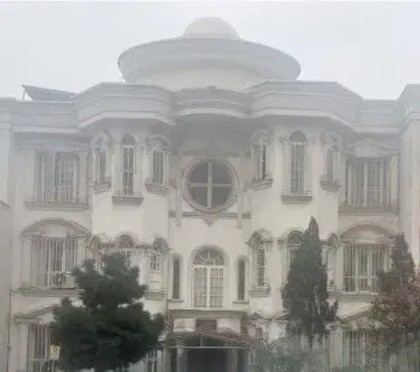 ۱۰۰۰متربنامفیدساختمان مستقل در۳ط(قابل تبدیل)