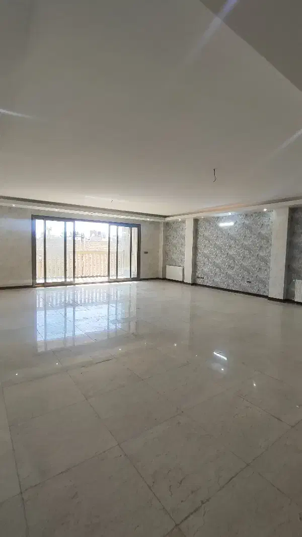 ۹۵ متری خرازی _ فول امکانات _ غرق نور