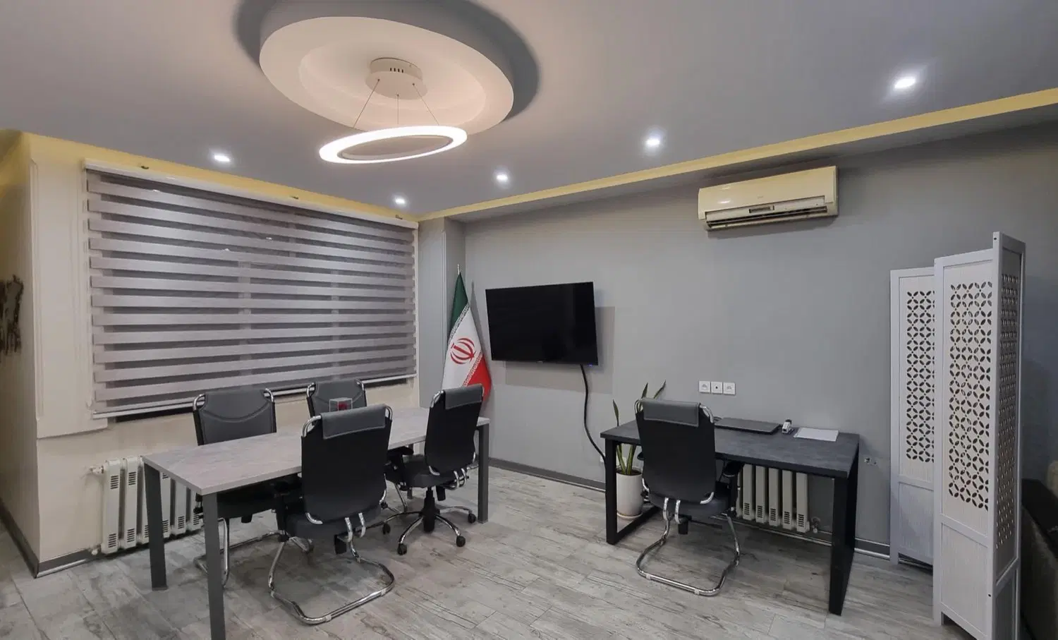 2واحد۱۴۰متری فول امکانات بر اصلی مخبری تکی و یکجا