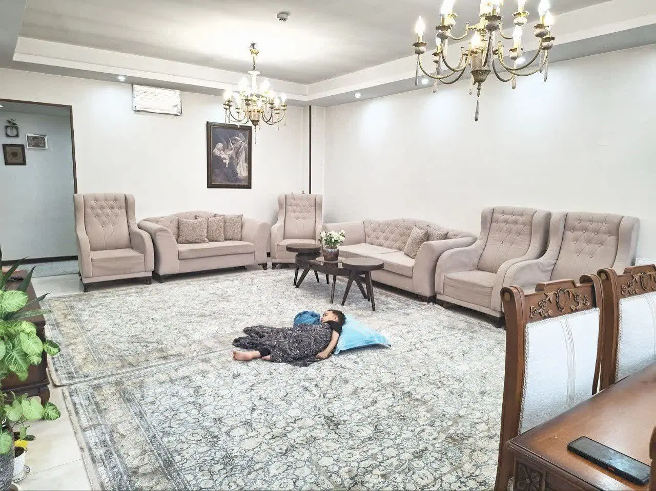 آپارتمان ۱۲۶ متری تک واحدی سند تک برگ