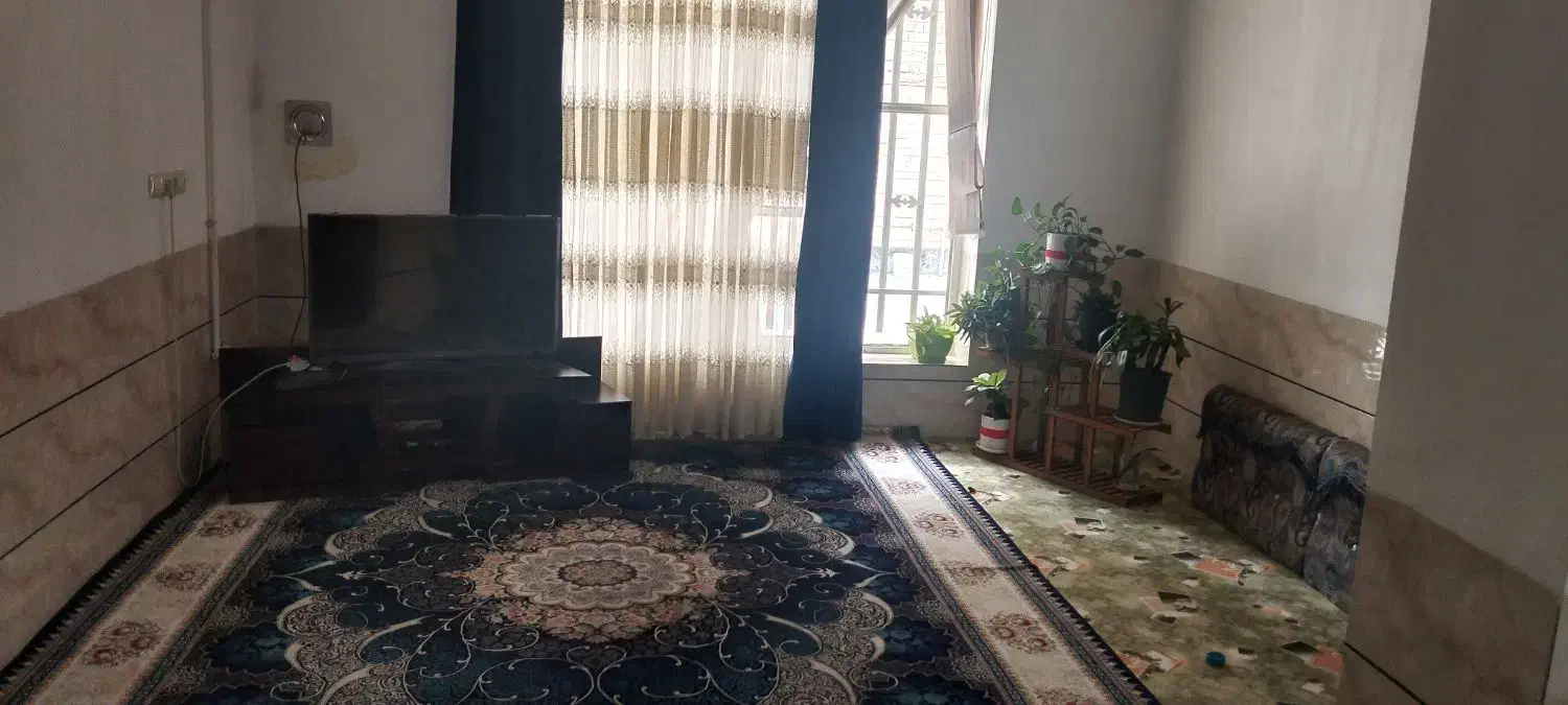 منزل 200متری درب ساختمان بازسازی کامل