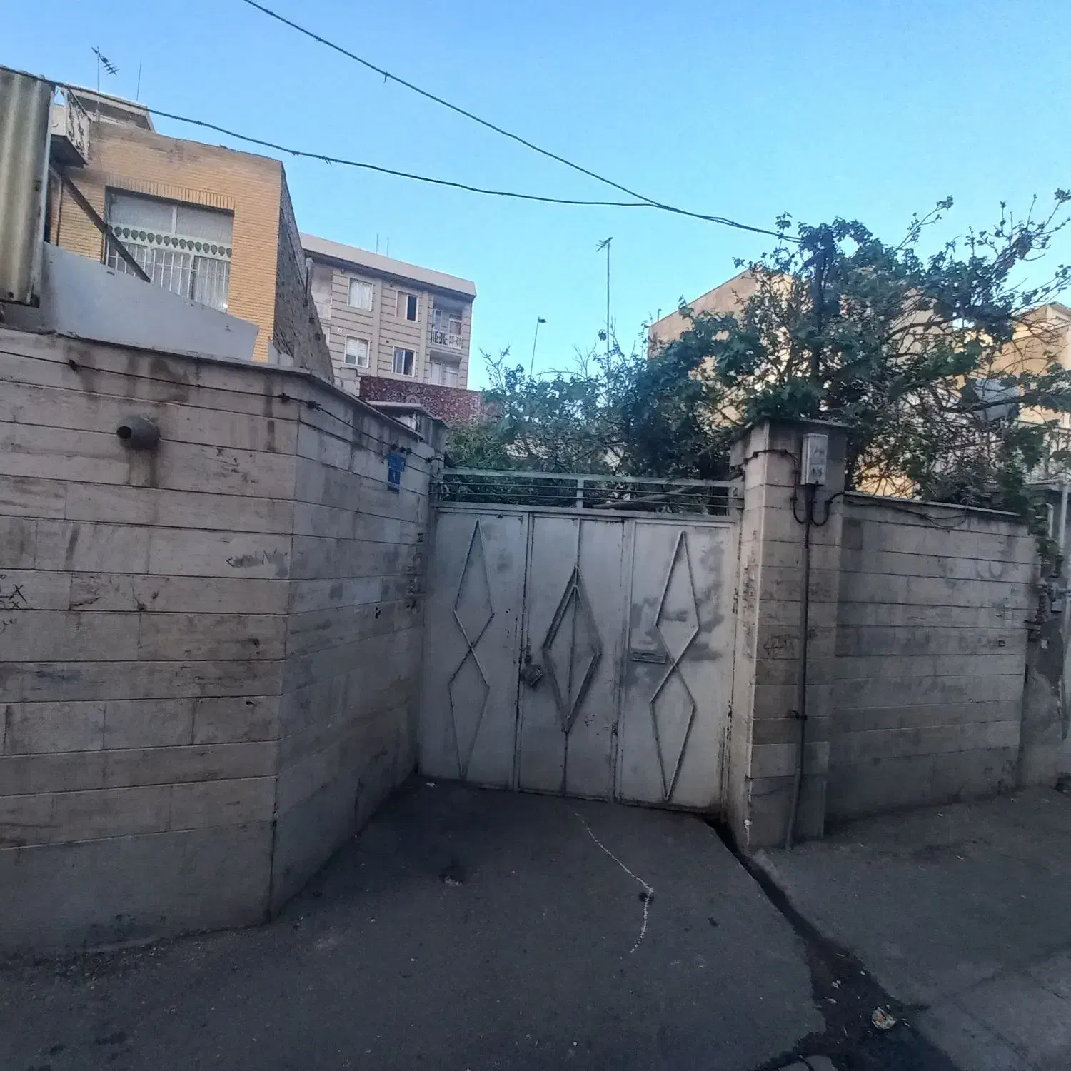 ۱۴۳متر کلنگی ویلایی