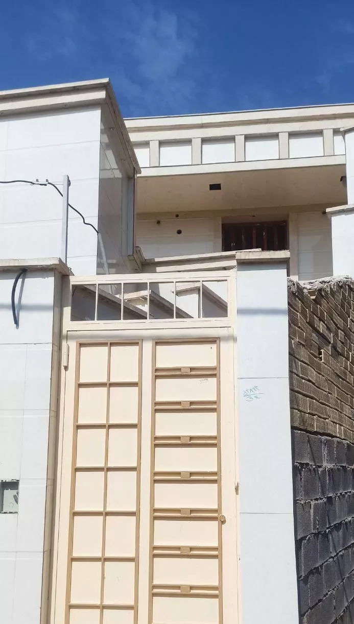 خوته دو طبقه  ابگرمو خیابون شهید مظاهری
