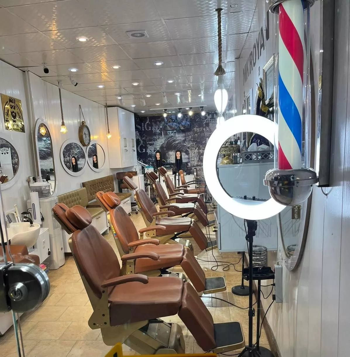 صندلی آرایشگری مردانه اجاره داده میشود