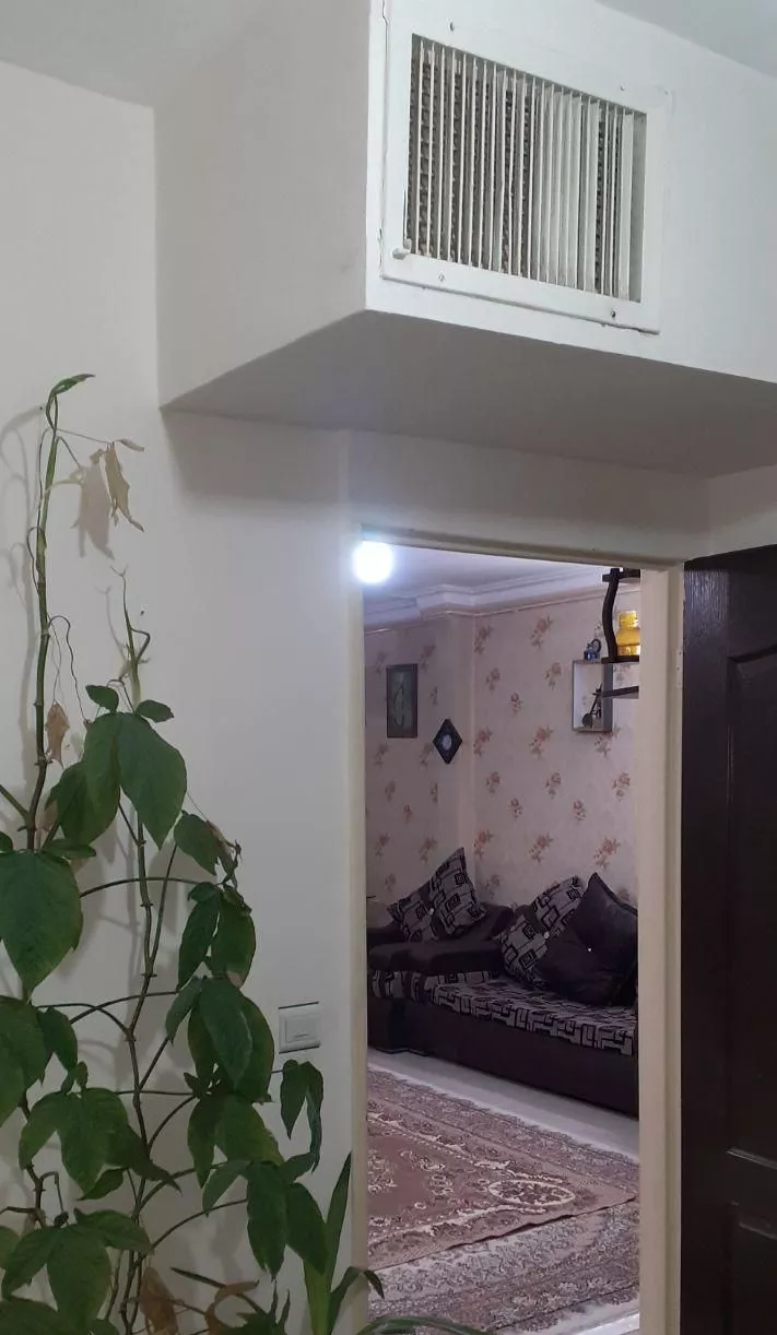 آپارتمان ۹۸متری واقع در خیابان کریمی کوچه موحدی