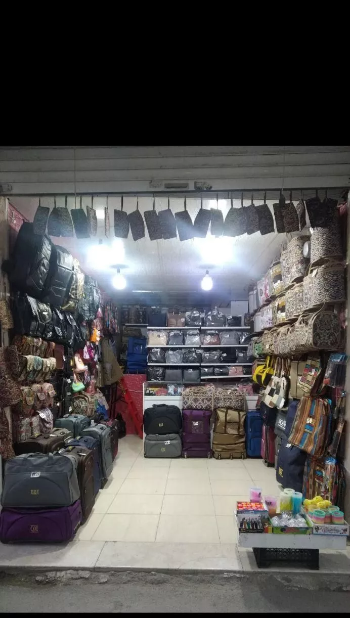 مغازه ۱۶ متری داخل شیرازی ۹