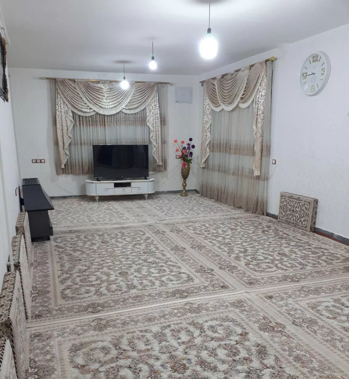 معاوضه و فروش خانه1طبقه ۱۹۰متری در تازآباد پادگان
