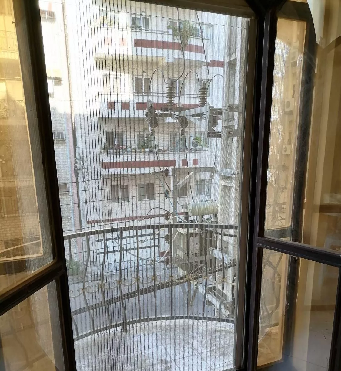 رهن آپارتمان هشتاد متری در خیابان مولانا بابلسر