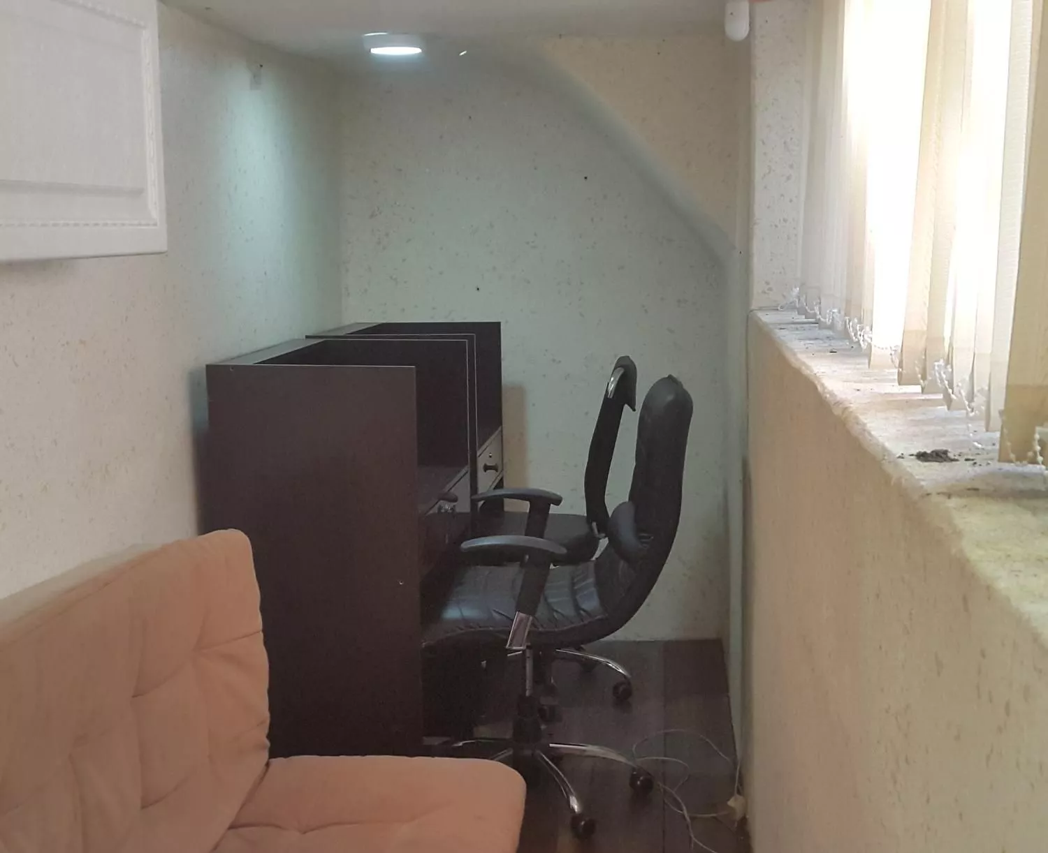 دفتر کار در ستارخان تهران ویلا در محیطی آرام