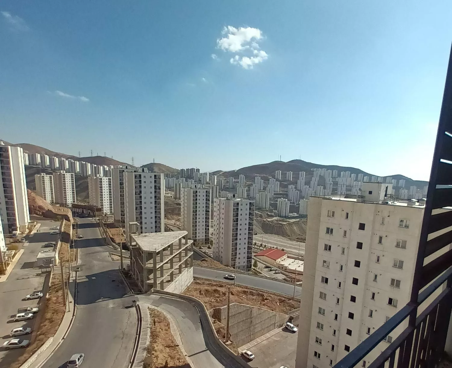 آپارتمان تهران پردیس ۸۸ متر دوخواب عرصه تسویه
