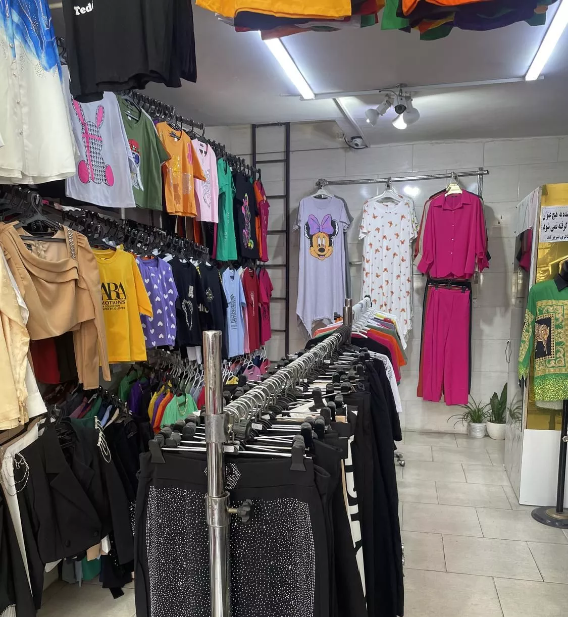 واگذاری مغازه لباس زنانه