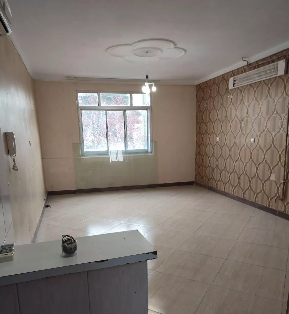 آپارتمان اداری ۴۰ مترانتهای سعدی بنیاد شهید