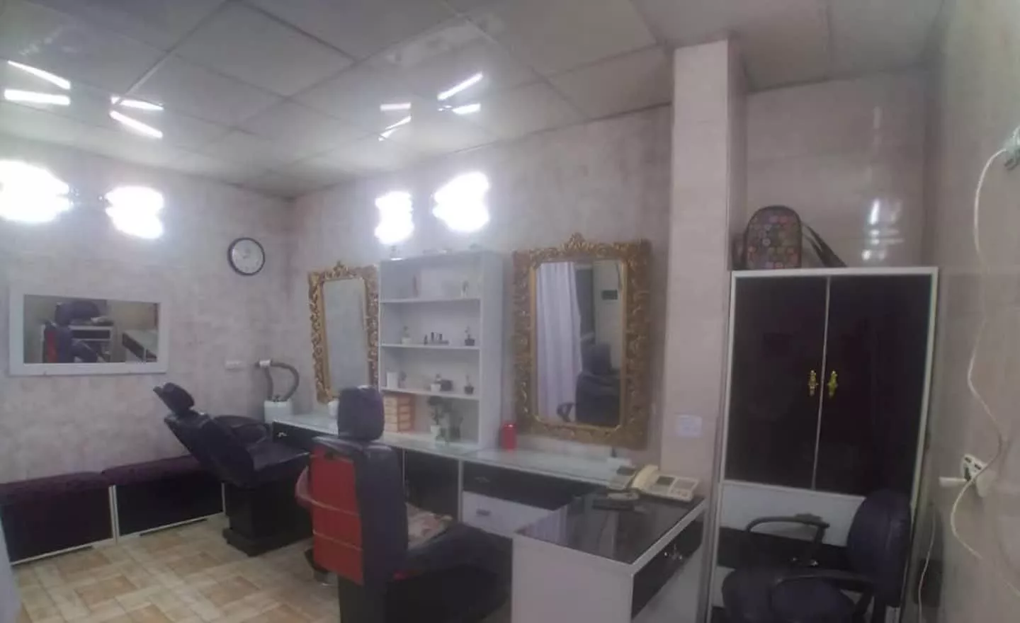 مغازه آرایشگاه زنانه