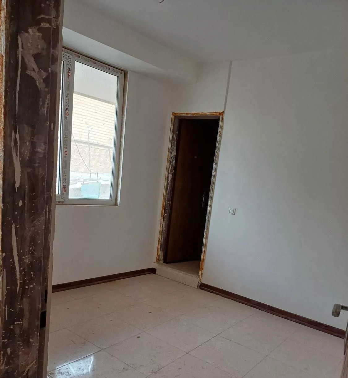 آپارتمان ۵۵ در کوچه شهید حمیدی