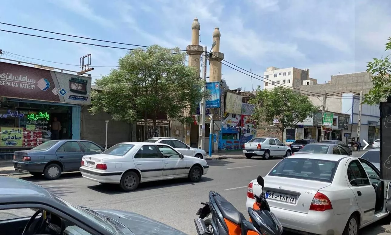 مغازه ۱۵متری بر خیابان شهید بهشتی ، جنب حیدری ها