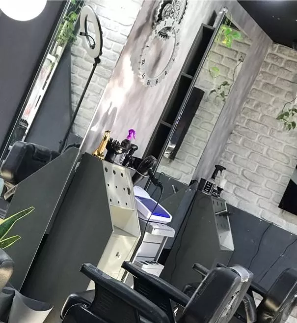 اجاره صندلی در آرایشگاه مردانه(گلسار)