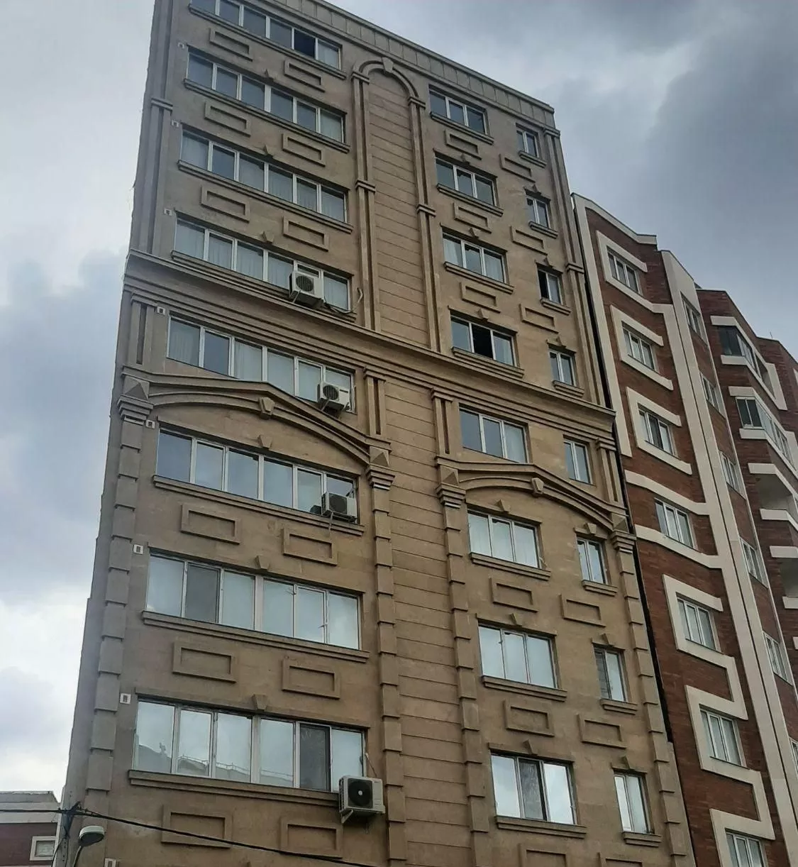رهن و اجاره آپارتمان ۱۷۰ متری در عارف میدان قاجار