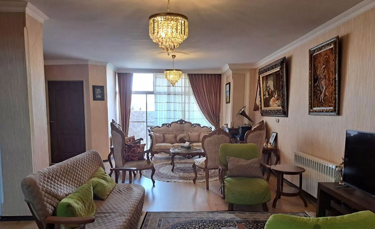 معاوضه آپارتمان در خانه اصفهان با بهارستان