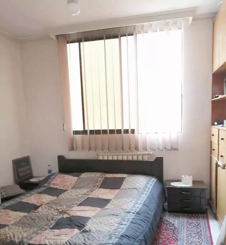 آپارتمان ۹۰ متری دو خوابه در خیابان دشتستان