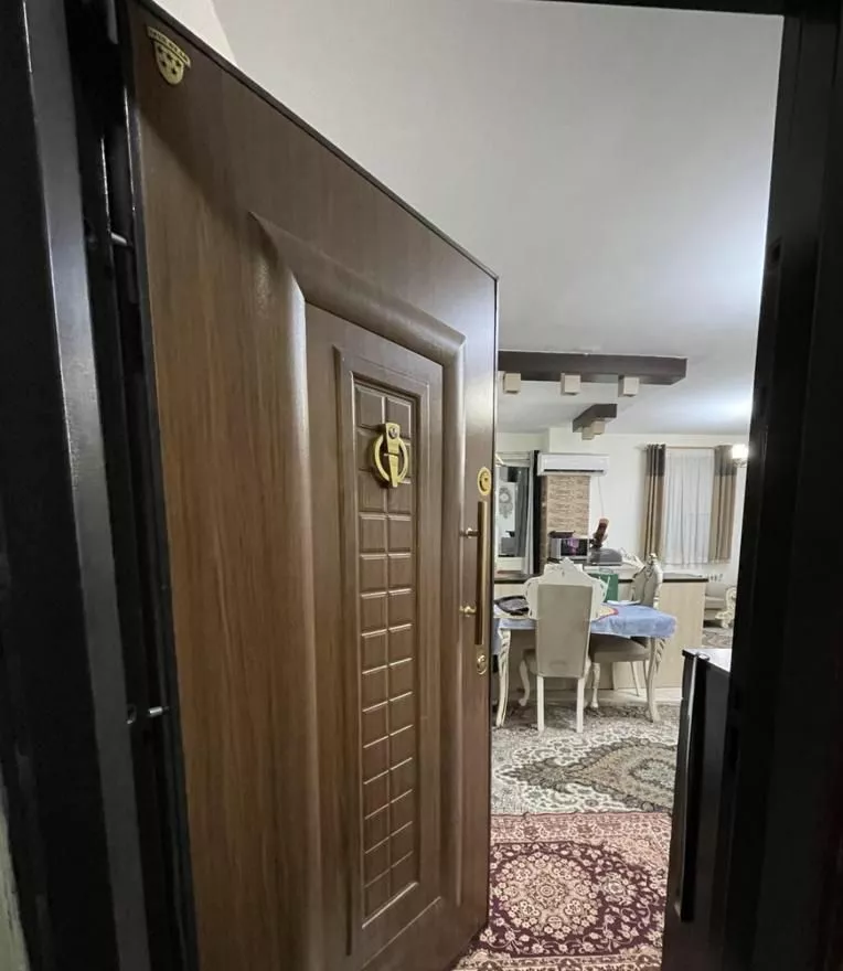 آپارتمان ۷۰ متری شهرک شهید باقری
