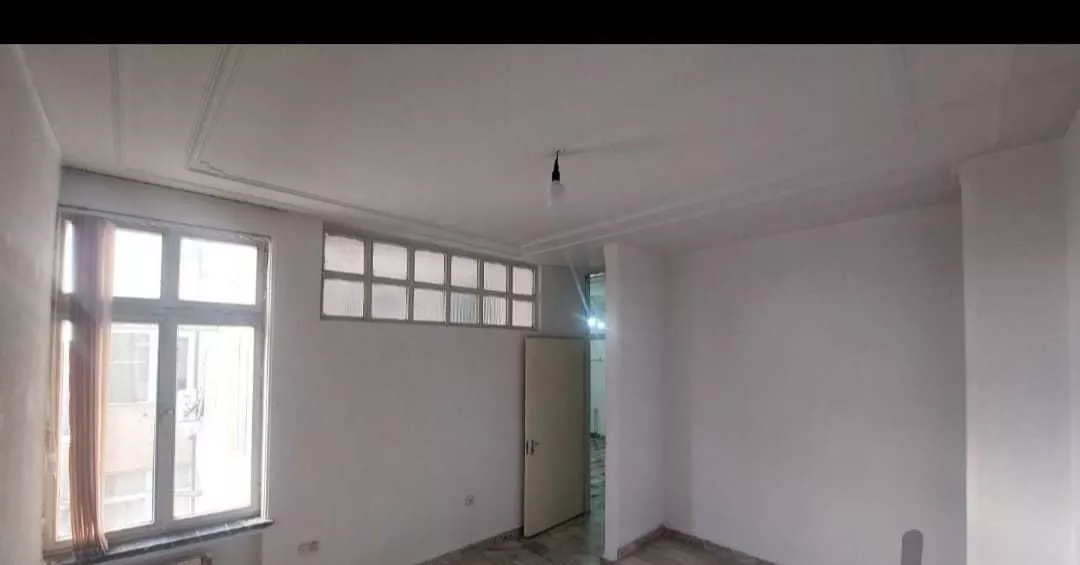 آپارتمان صد متر  در قلب شهر  روبروی مسجد کبود