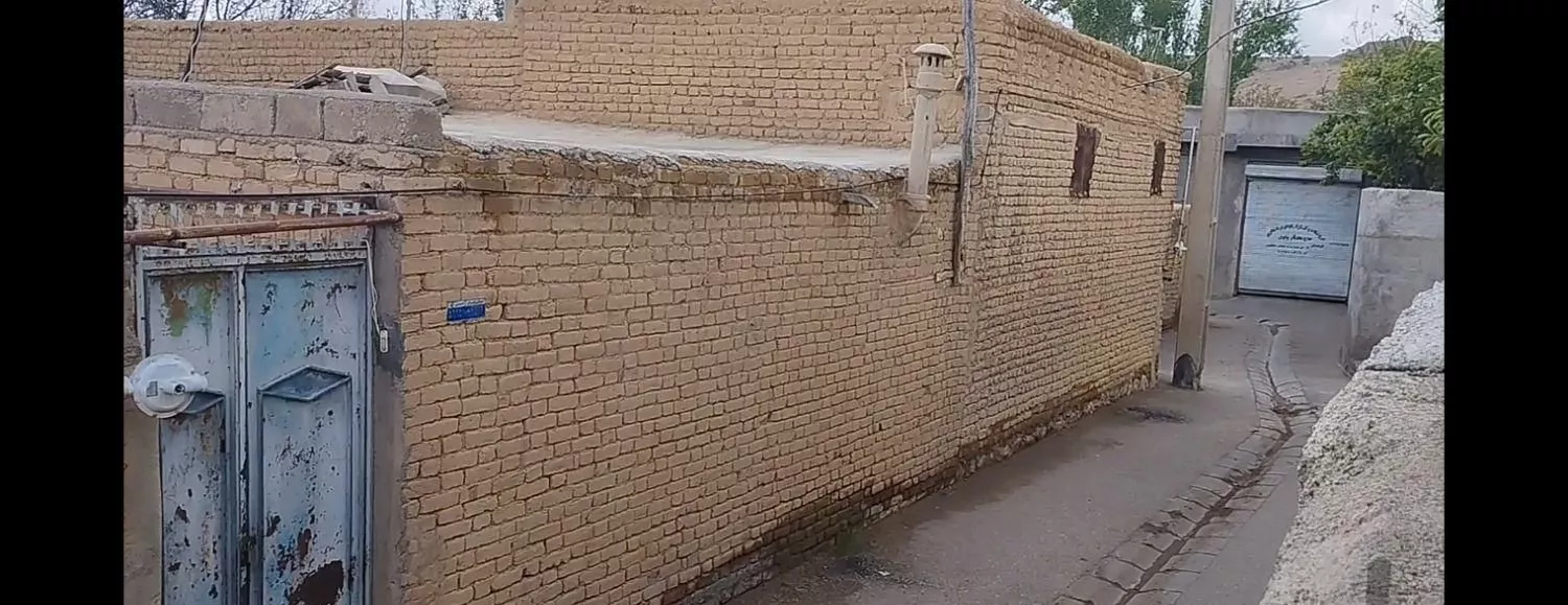 خانه ویلایی ۹۰ متر با حیاط دلباز در عنبران