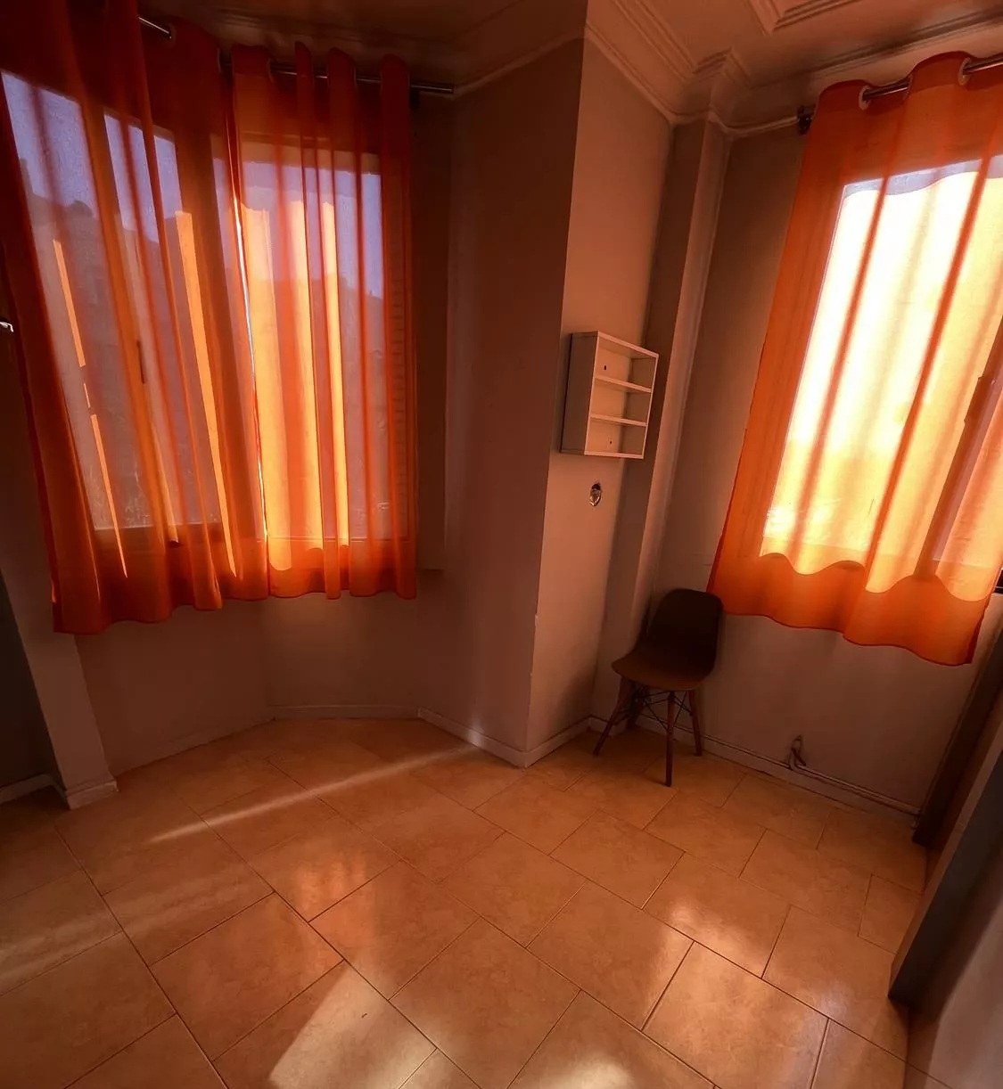 اجاره اتاق در سالن زیبایی بانوان
