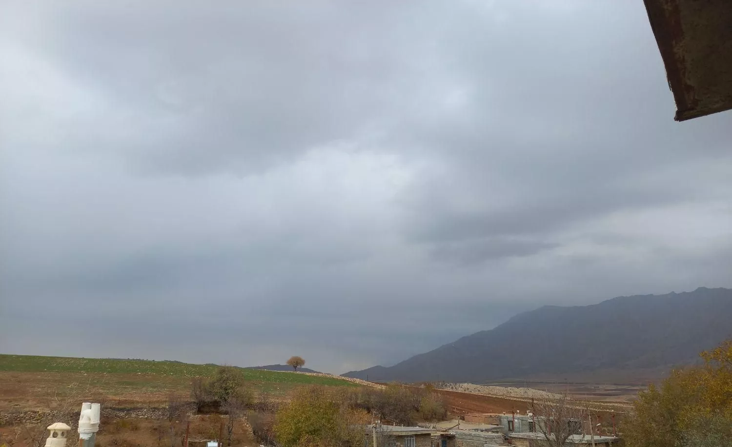 ویلا ۱۳۵ متری دو لا باز در روستای بیاشوش