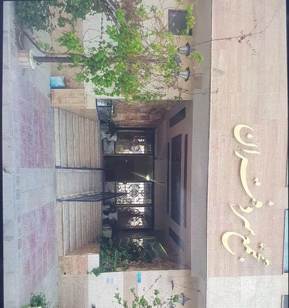 اجازه آپارتمان ۹۵ متری در جمهوری خیابان شهید رفعت